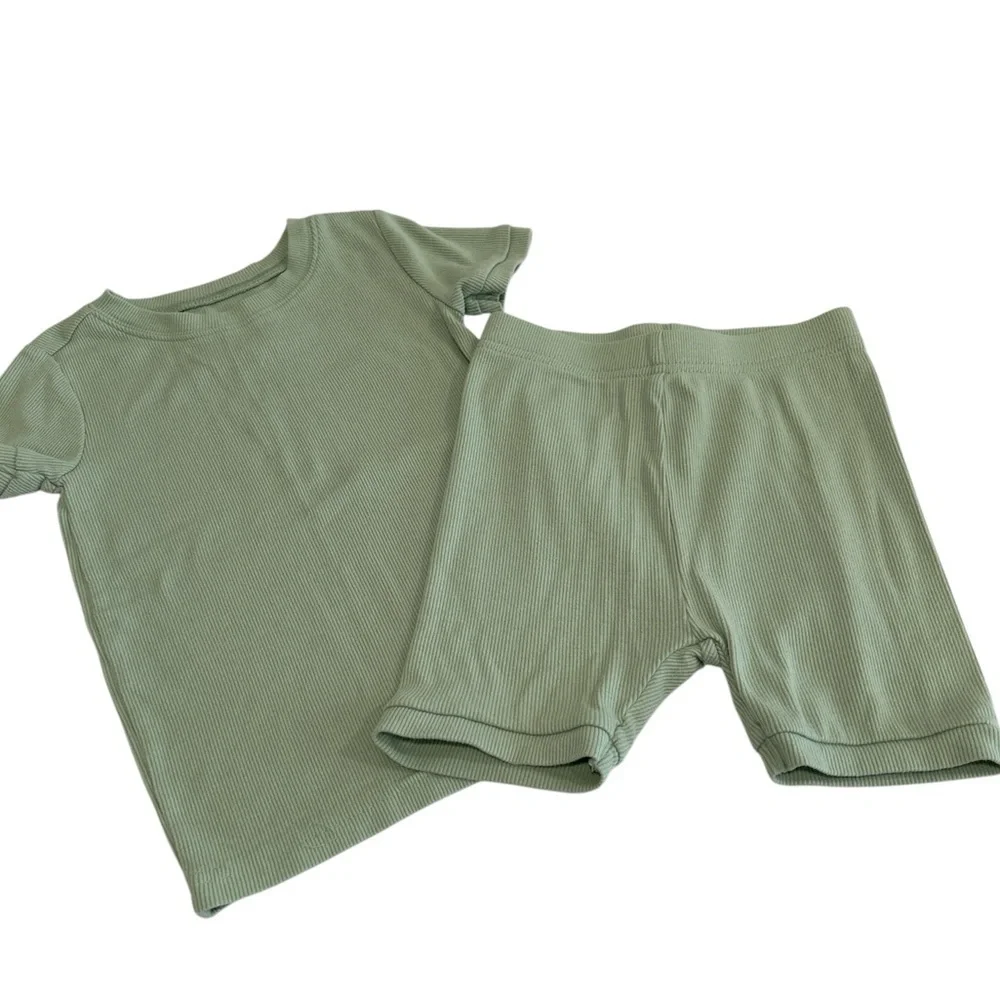 Old Navy Light Green Ribbed Pajama set